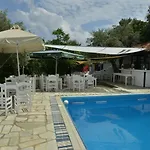Anofli سكوبيلوس تاون