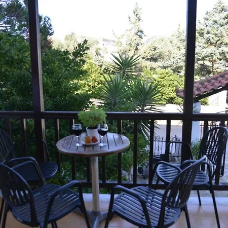 アパートホテル Anofli 4*